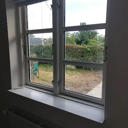 Stuelejlighed Med Have Og Overdaekket Terrasse 欧登塞