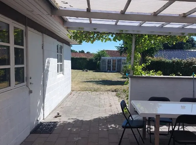 Stuelejlighed Med Have Og Overdaekket Terrasse Lägenhet *