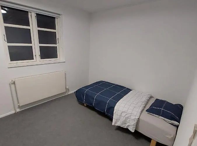 Lägenhet Stuelejlighed Med Have Og Overdaekket Terrasse *