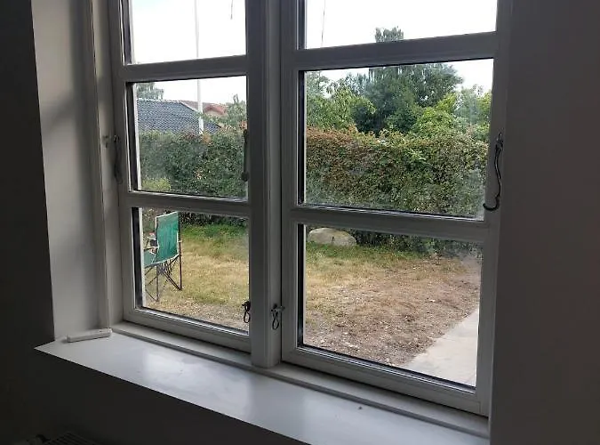 Stuelejlighed Med Have Og Overdaekket Terrasse Odense